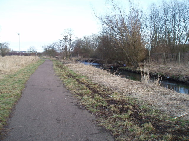 Cycle and footpath beside The Dighty