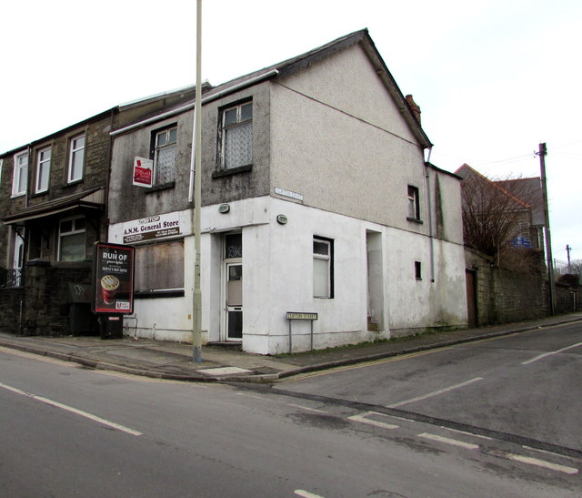 Boarded-up corner shop sold at auction, Aberdare