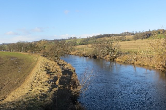 River Earn © Richard Webb cc-by-sa/2.0 :: Geograph Britain and Ireland