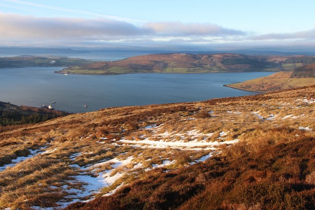 Strone Point and north Bute from the... © Alan Reid cc-by-sa/2.0 ...