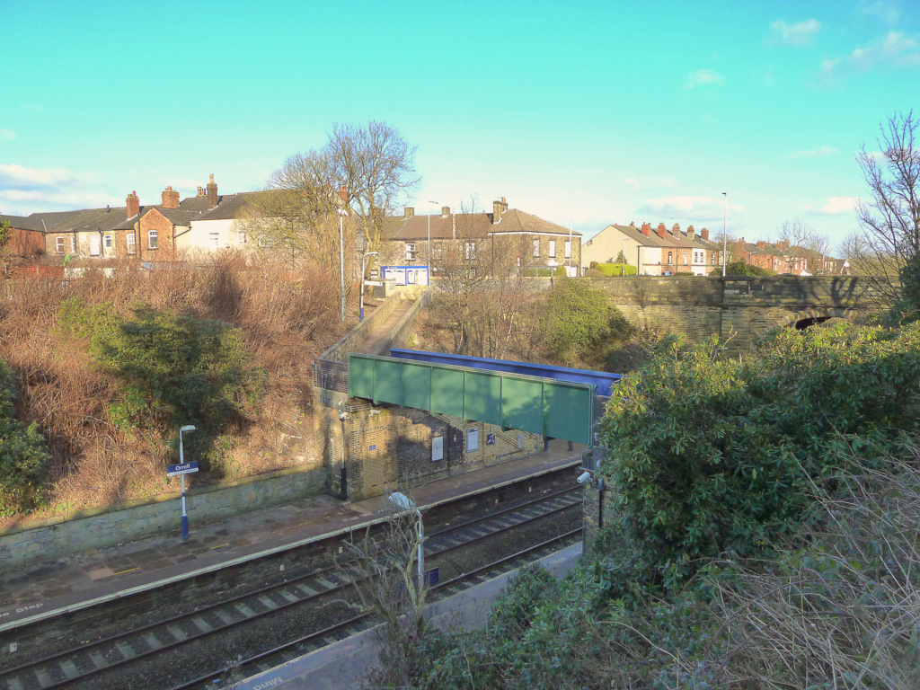 Orrell Railway Station © Gary Rogers cc-by-sa/2.0 :: Geograph Britain ...