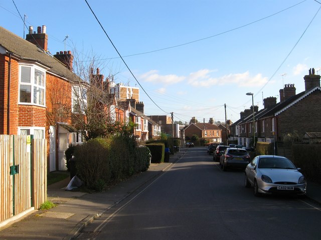 Gower Road, Haywards Heath © Simon Carey cc-by-sa/2.0 :: Geograph ...