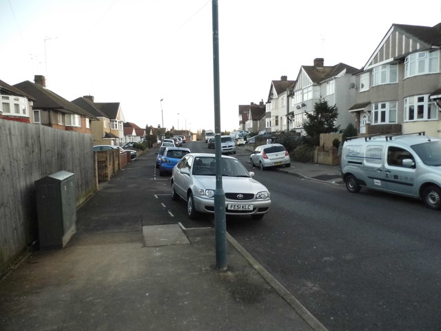 Castleton Avenue, Barnehurst © David Howard cc-by-sa/2.0 :: Geograph ...