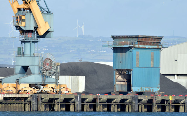 Crane and hopper, Belfast harbour (February 2015)