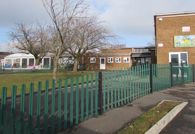 Infants section of Croesyceiliog Primary... © Jaggery cc-by-sa/2.0 ...