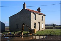 TL5574 : Empty house at Padney Farm by Bob Jones