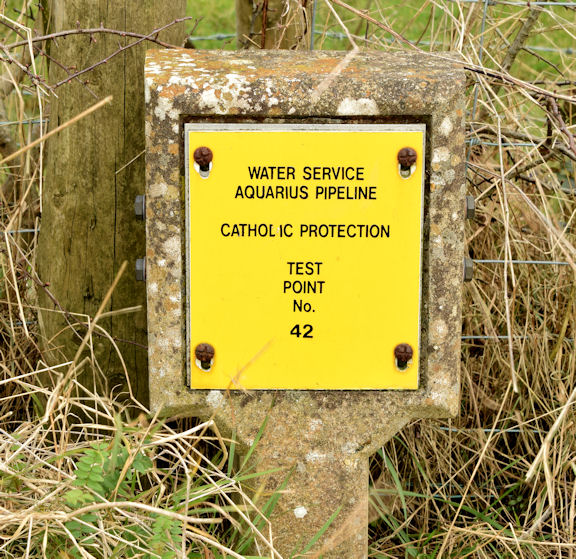 Cathodic protection marker post, Killinure near Carryduff (February 2015)