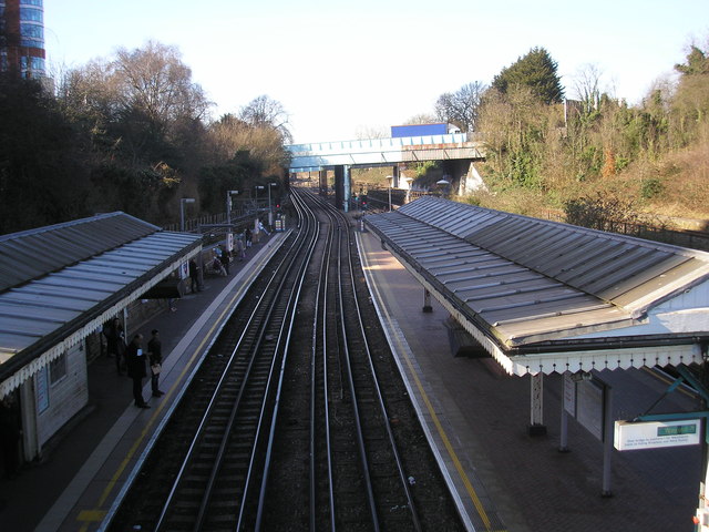 north-acton-station-dr-neil-clifton-geograph-britain-and-ireland