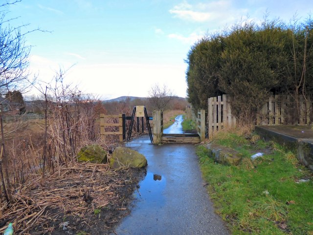 Access to Trans Pennine Trail