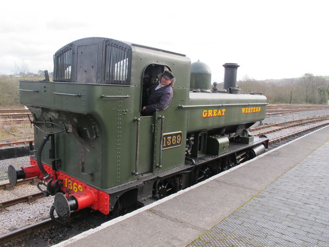 Great Western locomotive 1369 at Totnes