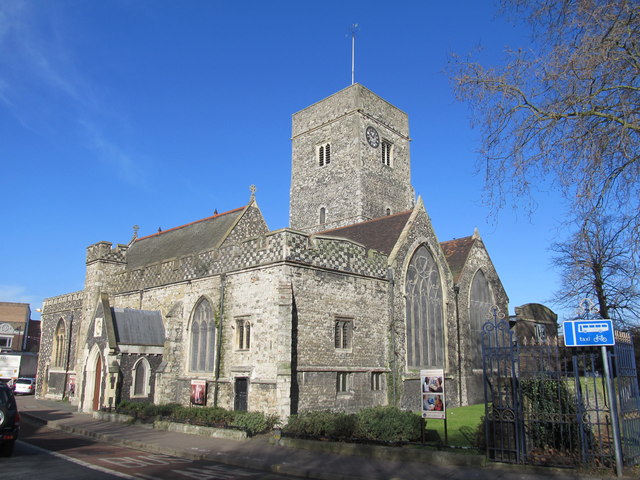 Holy Trinity Church, Dartford © Richard Rogerson cc-by-sa/2.0 ...