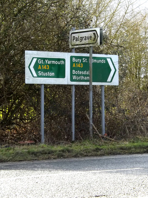 Roadsigns on the A143 Old Bury Road