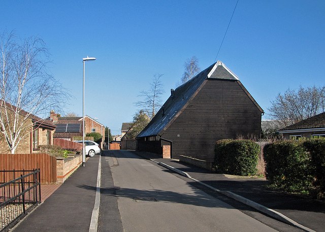 Willingham: barn on Long Lane