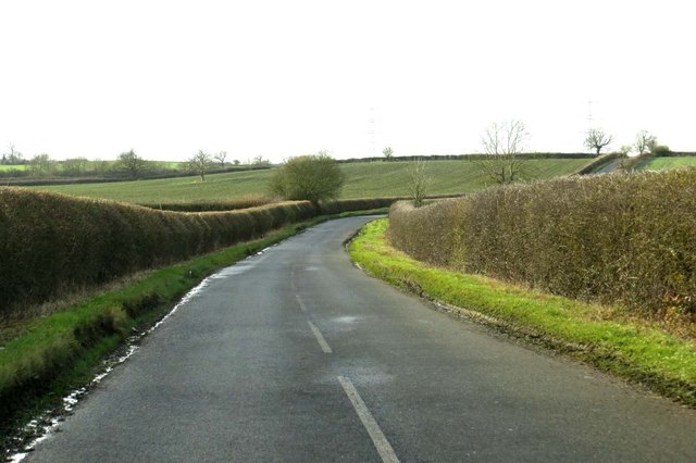 The road to Edgcott