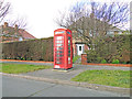 GR K6 telephone box in Gunton Drive