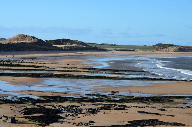 Sandy beach at Embleton Bay © Jim Barton :: Geograph Britain and Ireland