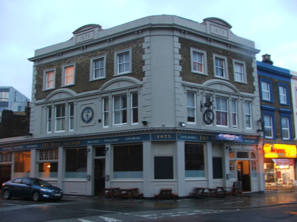 The Blue Anchor, Bermondsey © Chris Whippet Cc-by-sa 2.0 :: Geograph 