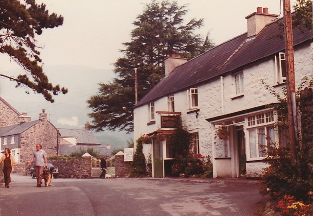 Ty Gwyn pub, Rowen, 1981