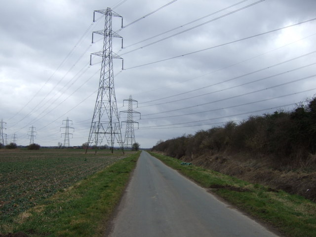 Power Lines Crossing Owston Ferry Road © Jthomas Cc By Sa20 Geograph Britain And Ireland 3397