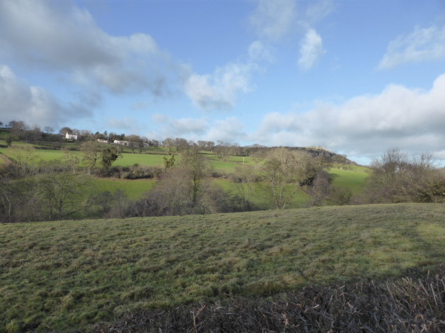 Looking towards Cefn Castell © David Medcalf cc-by-sa/2.0 :: Geograph ...