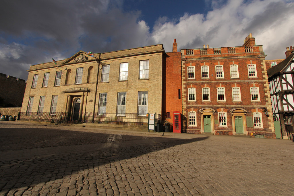 castle-square-richard-croft-geograph-britain-and-ireland