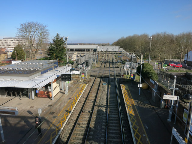 Cheshunt railway station © Hugh Venables :: Geograph Britain and Ireland