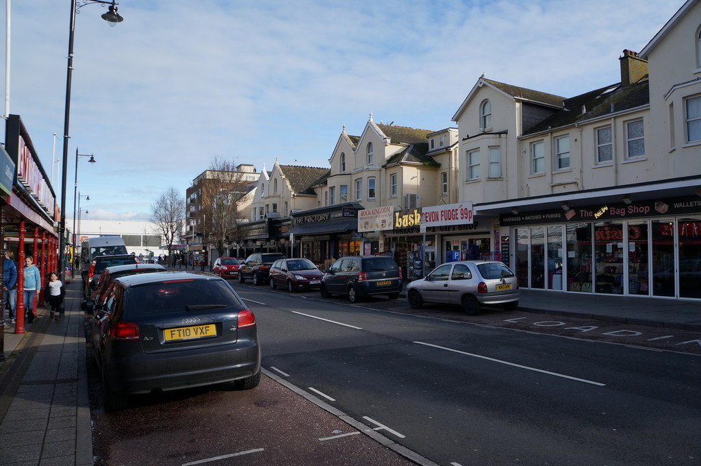 Businesses On Torbay Road Paignton © Ian S Cc By Sa20 Geograph