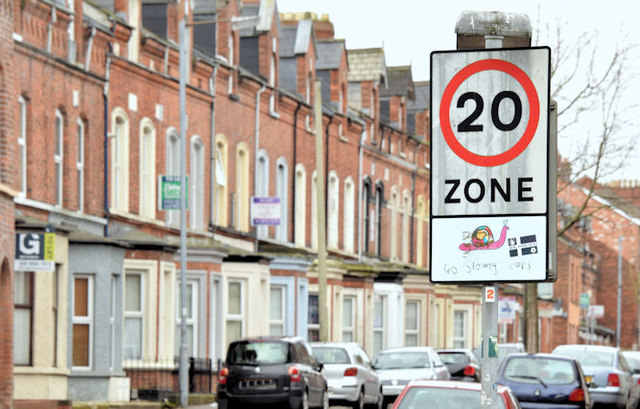 20 mph zone sign, Fitzroy Avenue, Belfast (March 2015)