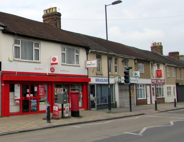 Rodbourne Road post office, Swindon © Jaggery cc-by-sa/2.0 :: Geograph