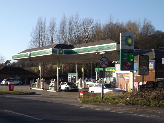 bp-service-station-geographer-geograph-britain-and-ireland