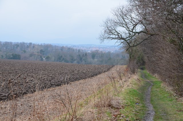 Fieldside path to Newbattle
