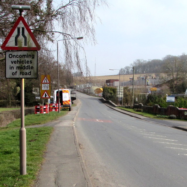 Oncoming vehicles in middle of road sign, Bromyard