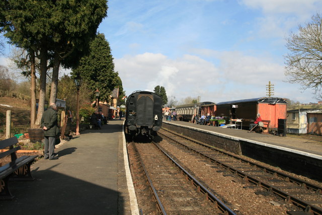 Hampton Loade Station - The train departing