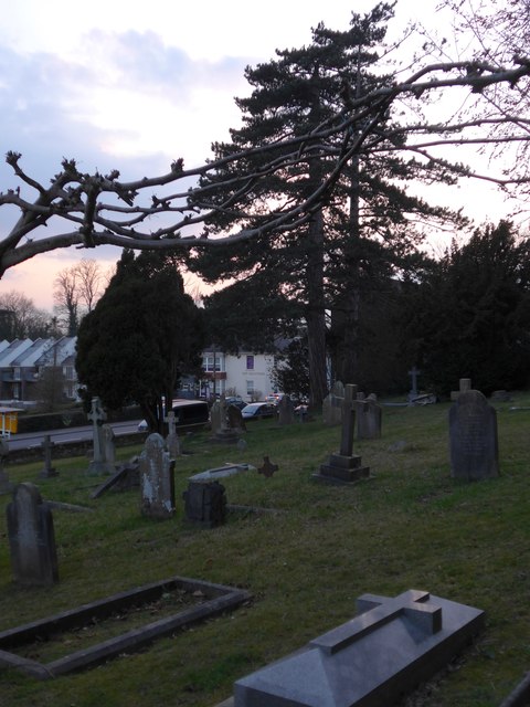 St Wilfrid, Haywards Heath: churchyard (e)