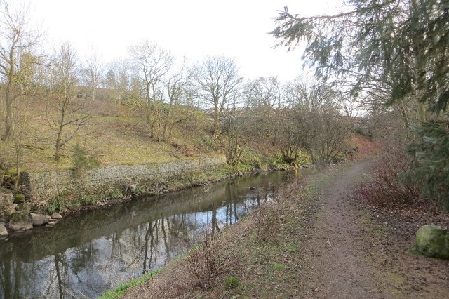 River Almond, Livingston © Richard Webb :: Geograph Britain and Ireland