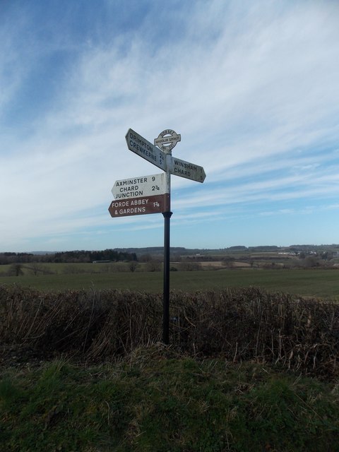 Laymore: Maudlin Cross signpost
