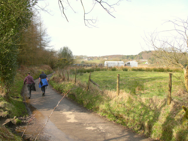 Track between New House Farm and Edge Fold