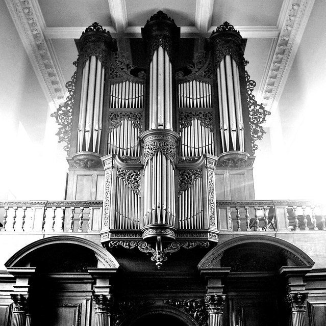 Organ in St Catharine's College Chapel