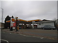 TQ3468 : Shell South Norwood on Portland Road by David Howard