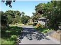 Cottage on a sharp bend in the Drumroe Road