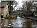 Macclesfield Canal:  Greens Bridge No 28