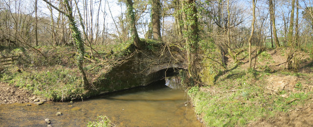 Bude Canal - aqueduct over Tala Water