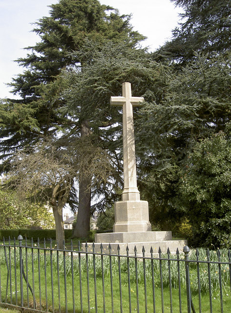 War Memorial in St Andrew's © Neil Owen cc-by-sa/2.0 :: Geograph ...