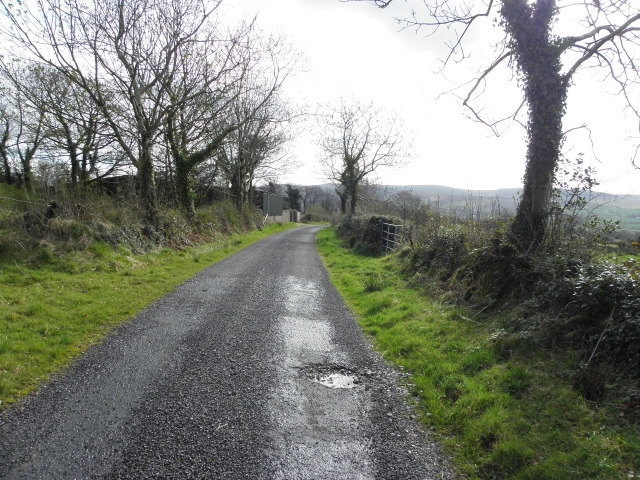 Deers Leep Road, Golan © Kenneth Allen cc-by-sa/2.0 :: Geograph Ireland