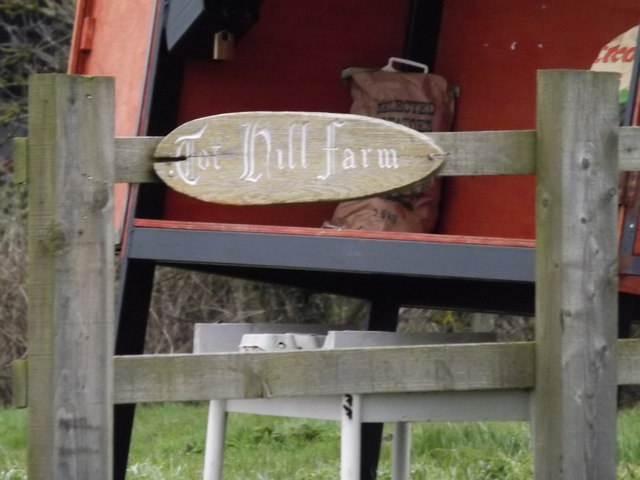 Tot Hill Farm sign