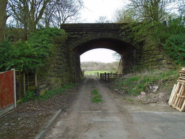 Disused viaduct off Woodlands Avenue