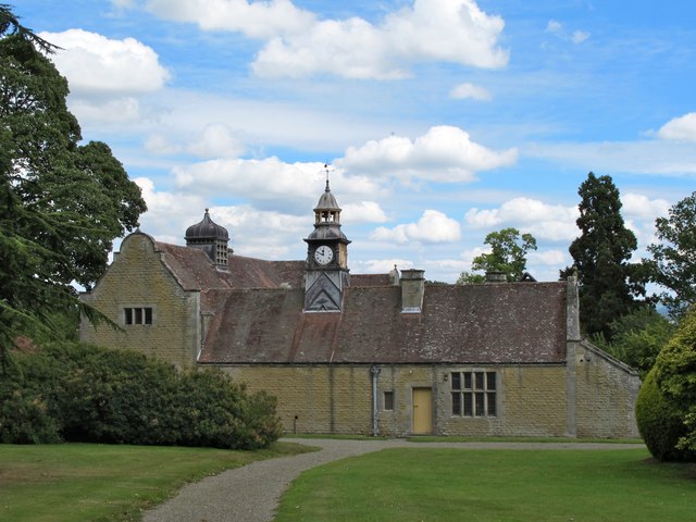 Stokesay Court stable