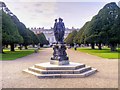 TQ1668 : Hampton Court Palace Gardens, Statue in East Front Gardens by David Dixon