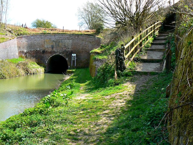 Western portal, Bruce Tunnel, Kennet and... © Brian Robert Marshall cc ...