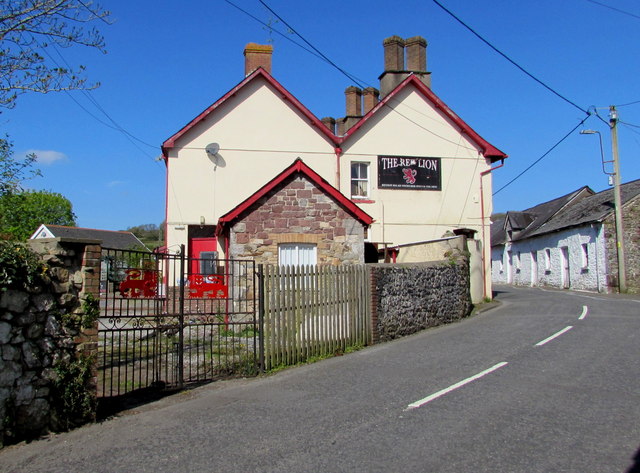 SE side of the Red Lion, Llandybie © Jaggery :: Geograph Britain and ...